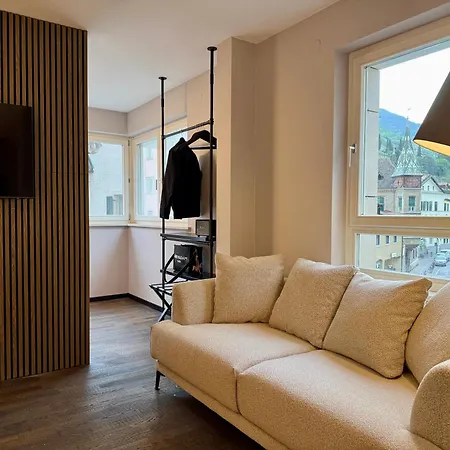 Villareja - Stilvolle Ruhige Private Mit Terrasse, Designbad Und Altstadtblick Im Herzen Von דירה