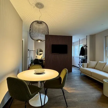 Villareja - Stilvolle Ruhige Boutique-suite Mit Terrasse, Designbad Und Altstadtblick Im Herzen Von *